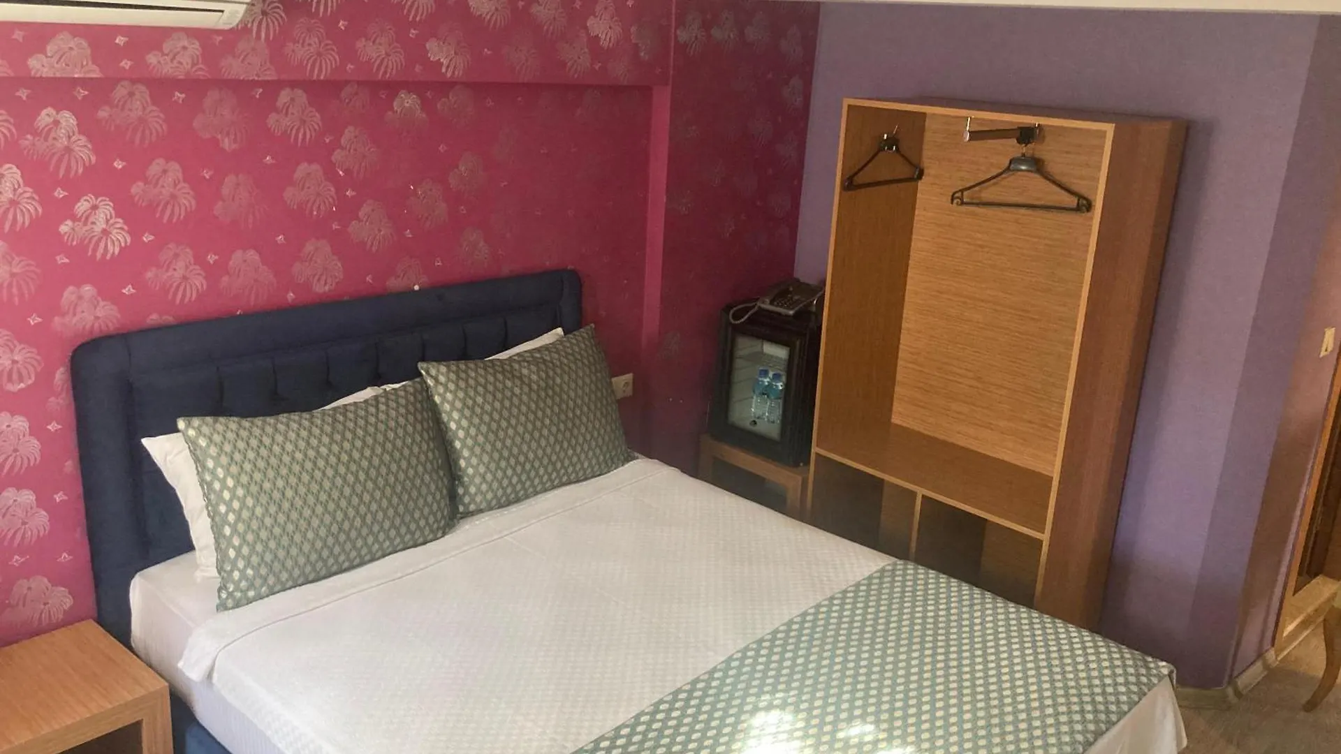 Safran Palas Yenifoca Hotel