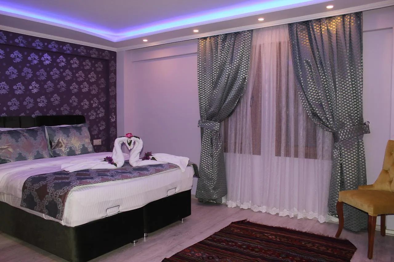Safran Palas Yenifoca Hotel